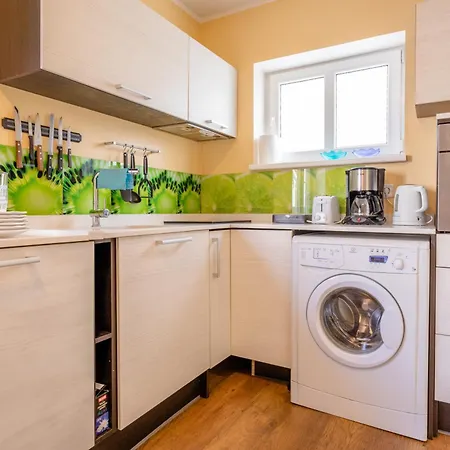 拥抱公寓 * 派尔努